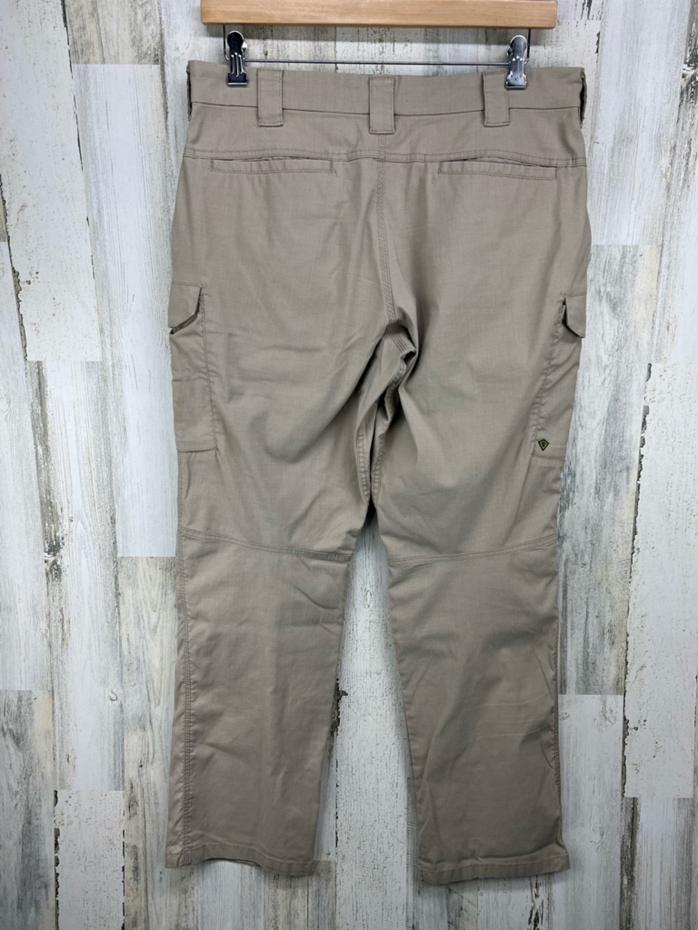 First Tactical Khaki Cargo Pants Mens W36 L32 - Picture 4 of 7